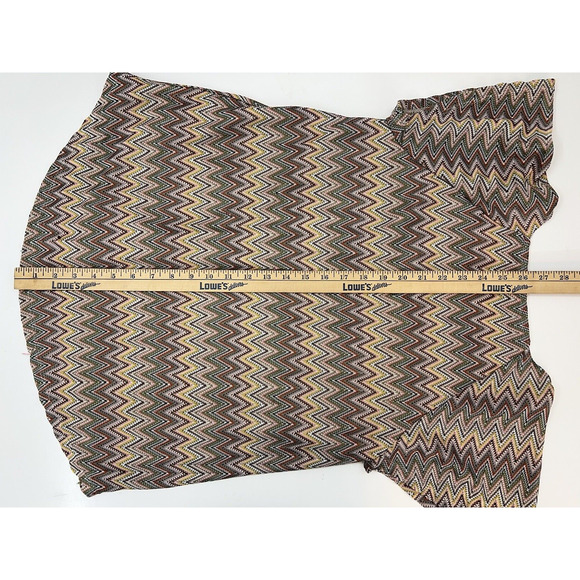 Almost Famous Shirt Womens Size Large Chevron V-Neck Short Sleeve - Picture 10 of 11